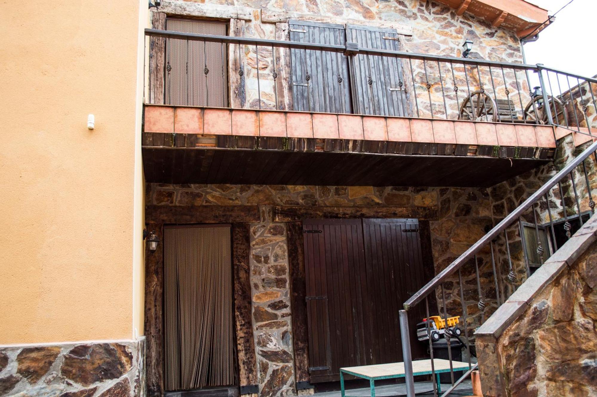 Apartamentos Rurales Alvado Tamajon Exterior foto