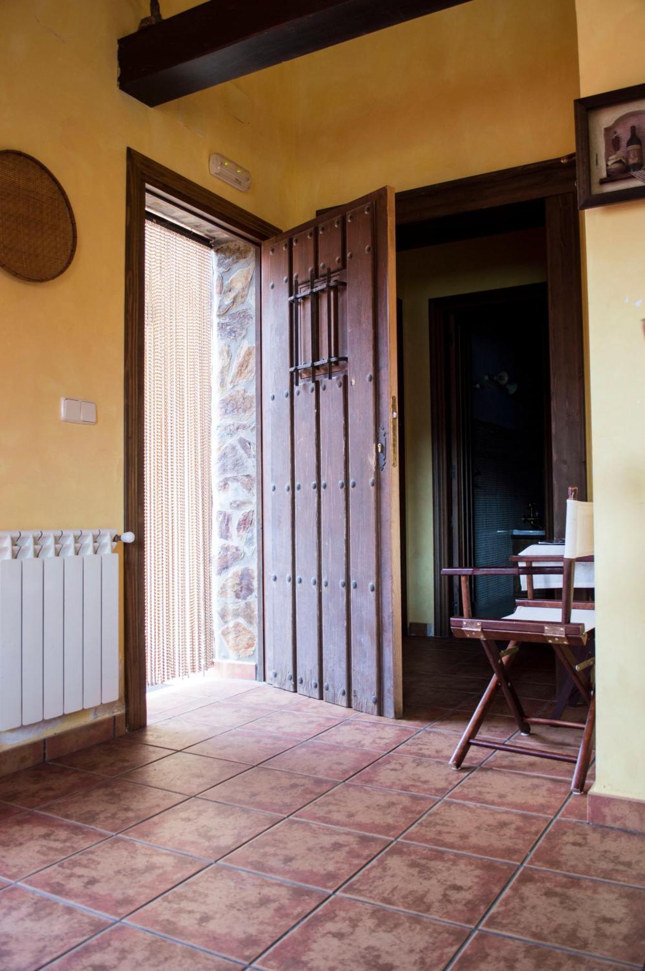 Apartamentos Rurales Alvado Tamajon Exterior foto